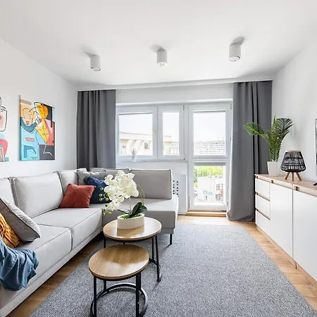 아파트 Wrzeciono 12 - Piekny Apartament Obok Szpitala Bielanskiego Oraz Awf, Bezplatna Strefa Parkowania - 400m Do Stacji Metra - Good *
