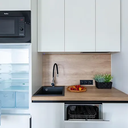Wrzeciono 12 - Piekny Apartament Obok Szpitala Bielanskiego Oraz Awf, Bezplatna Strefa Parkowania - 400m Do Stacji Metra - Good * 바르샤바